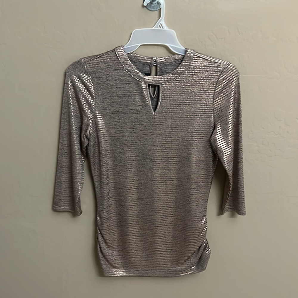 By & By womens shirt size L
